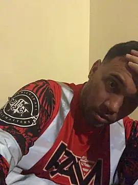 Hawaiianeyes online show from April 9, 11:04 am