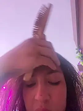 lauuraww online show from January 18, 10:49 am