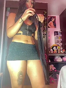 lauuraww online show from February 26, 5:09 am