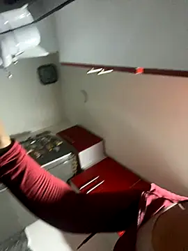 lauuraww online show from September 17, 4:25 am