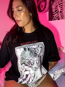 lauuraww online show from September 24, 9:45 am