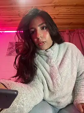 lauuraww online show from September 30, 2:11 pm