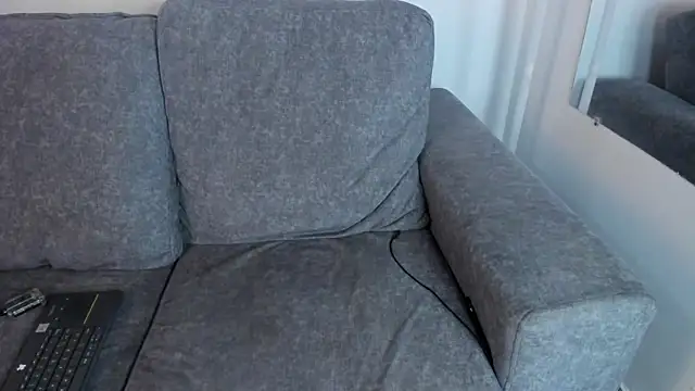 Snapshot of Abril_jones10 chatting on February 21, 8:40 am Abril jones10 online show from February 21, 8:40 am