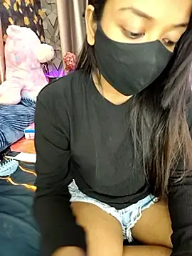 Little  Lia online show from March 11, 5:46 am