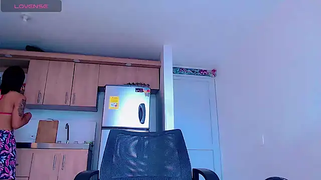 michell play1  online show from February 10, 7:07 pm