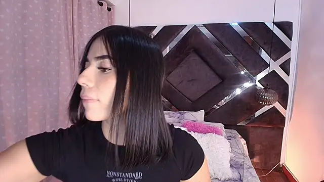 Snapshot of sam_lewins chatting on March 22, 7:20 pm sam lewins online show from March 22, 7:20 pm