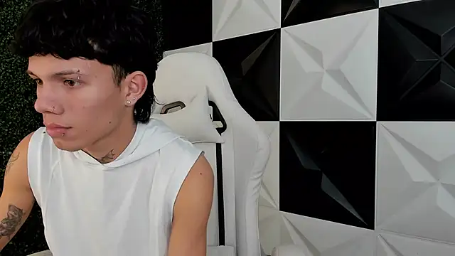 andy dan18 online show from December 4, 6:16 pm