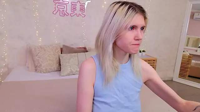 NellieLoyns online show from May 1, 5:17 pm