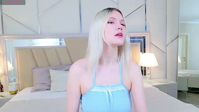 NellieLoyns online show from May 31, 5:09 pm