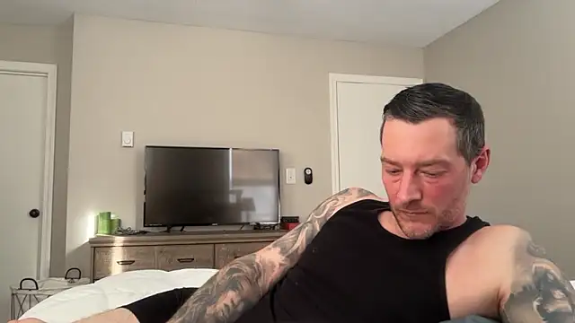 Snapshot of moon-boy chatting on January 24, 8:00 pm moon-boy online show from January 24, 8:00 pm