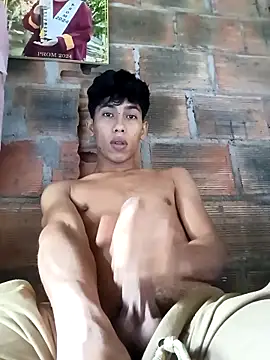 Snapshot of Andres123cv chatting on December 1, 1:27 pm Andres123cv online show from December 1, 1:27 pm