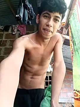 Andres123cv online show from May 1, 4:55 pm