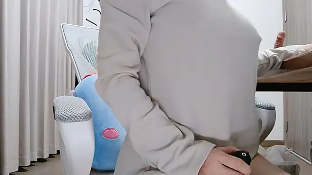 Lucky-kaka999 online show from January 13, 1:55 am