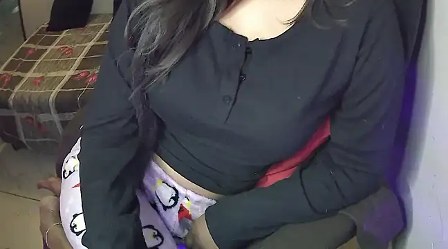 Snapshot of J_kaur chatting on February 22, 4:29 am J kaur online show from February 22, 4:29 am