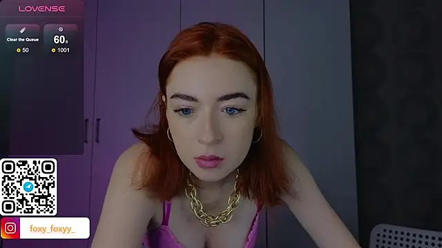 Snapshot of Cuteroxyfoxy chatting on January 16, 9:46 am Cuteroxyfoxy online show from January 16, 9:46 am