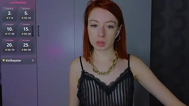Cuteroxyfoxy online show from July 6, 6:54 am