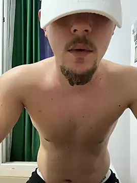 Snapshot of couplehot992 chatting on December 30, 3:24 pm couplehot992 online show from December 30, 3:24 pm