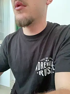 Snapshot of couplehot992 chatting on January 14, 2:00 pm couplehot992 online show from January 14, 2:00 pm