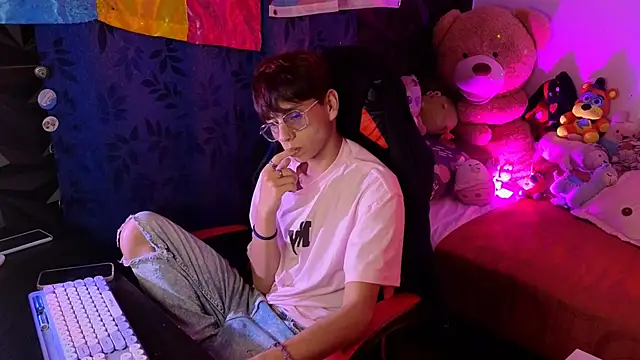 Snapshot of The_Princematt chatting on September 18, 7:16 pm The Princematt online show from September 18, 7:16 pm