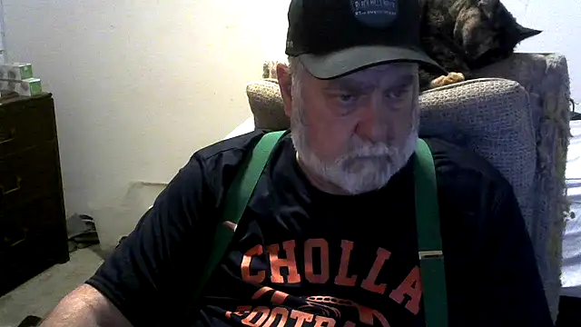 viejo oso online show from December 1, 4:50 am