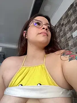 Snapshot of Sophia_cyrus11 chatting on February 1, 5:47 pm Sophia cyrus11 online show from February 1, 5:47 pm