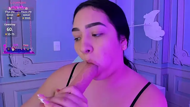 Snapshot of stefany_duque1_ chatting on February 2, 12:19 am stefany duque1 online show from February 2, 12:19 am