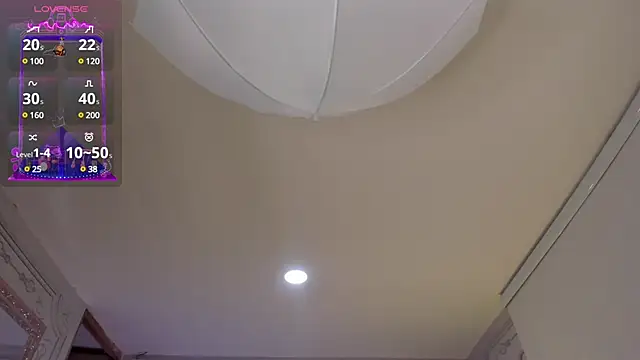 Snapshot of stefany_duque1_ chatting on February 12, 7:44 am stefany duque1 online show from February 12, 7:44 am