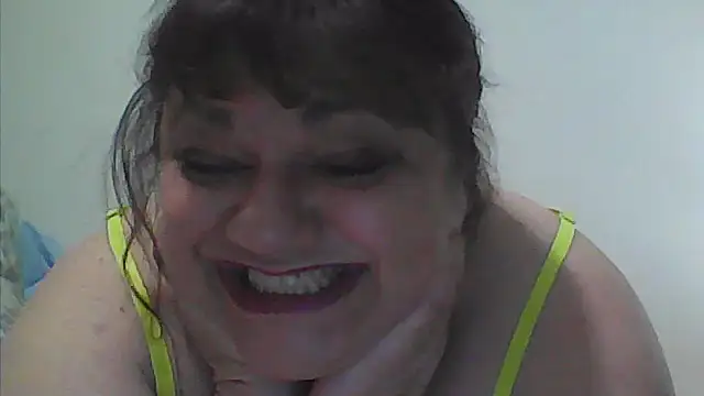 Snapshot of Luciouslouise72@xh chatting on January 10, 3:58 pm Luciouslouise72xh online show from January 10, 3:58 pm