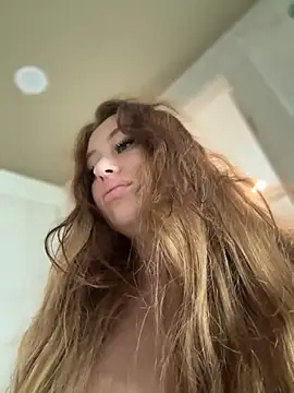 Snapshot of AndreaMood chatting on November 19, 1:16 am AndreaMood online show from November 19, 1:16 am