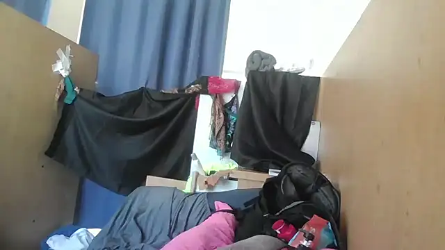 Snapshot of Dnasty408 chatting on November 6, 8:21 pm Dnasty408 online show from November 6, 8:21 pm