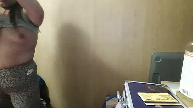 Snapshot of Dnasty408 chatting on November 15, 1:58 am Dnasty408 online show from November 15, 1:58 am