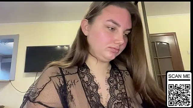 Dreamyblushfairy online show from November 5, 6:35 am