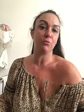 BELLAMORGANE1 online show from October 14, 3:24 pm