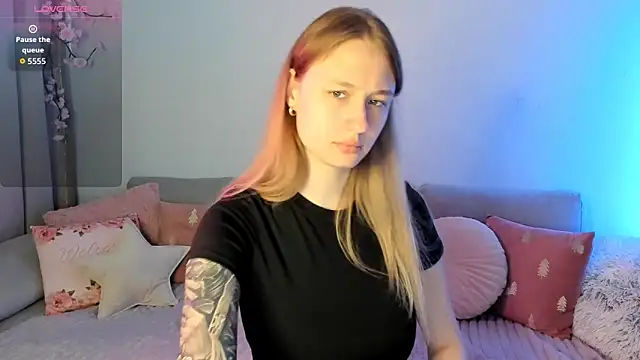 Snapshot of Haley_Vixen chatting on May 24, 8:08 am Haley Vixen online show from May 24, 8:08 am