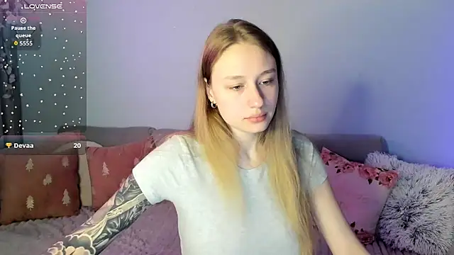Snapshot of Haley_Vixen chatting on June 3, 8:06 am Haley Vixen online show from June 3, 8:06 am