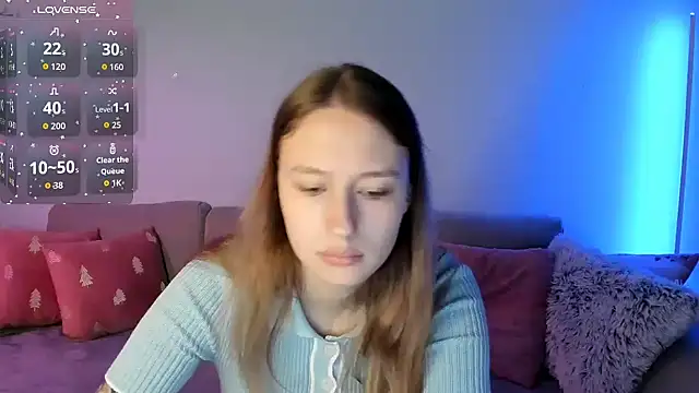 Snapshot of Haley_Vixen chatting on July 13, 8:06 am Haley Vixen online show from July 13, 8:06 am