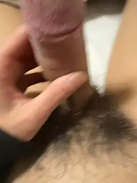 Snapshot of toto3119 chatting on January 1, 11:27 am toto3119 online show from January 1, 11:27 am