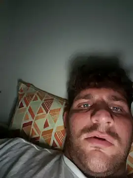 michemichemiche8 online show from September 19, 8:20 pm