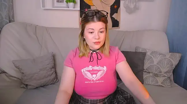 Snapshot of TessPleasure chatting on January 31, 4:47 am TessPleasure online show from January 31, 4:47 am