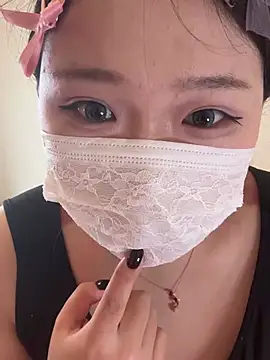 Snapshot of Happyou2 chatting on March 11, 2:21 am Happyou2 online show from March 11, 2:21 am