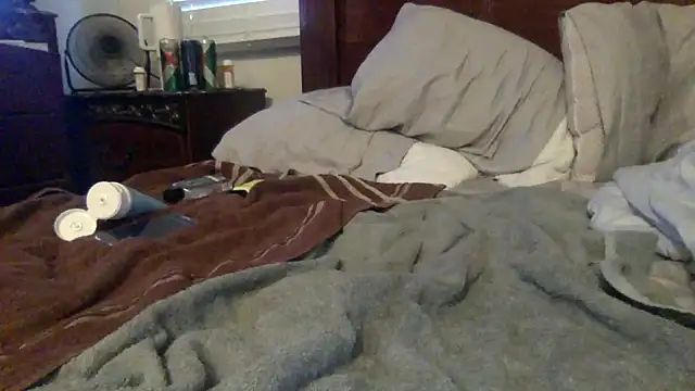 bubblebut420 online show from December 24, 2:32 am