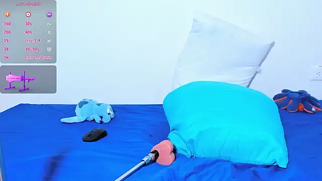 Snapshot of kimreyes_1 chatting on March 16, 5:44 am kimreyes 1 online show from March 16, 5:44 am