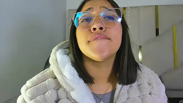 Snapshot of IsabellRodriguez18 chatting on February 2, 3:16 am IsabellRodriguez18 online show from February 2, 3:16 am