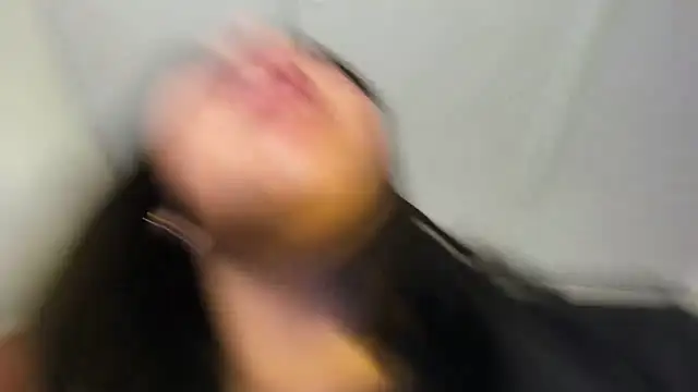 Snapshot of IsabellRodriguez18 chatting on February 19, 3:57 am IsabellRodriguez18 online show from February 19, 3:57 am