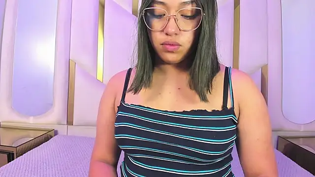 Snapshot of IsabellRodriguez18 chatting on March 27, 3:23 am IsabellRodriguez18 online show from March 27, 3:23 am