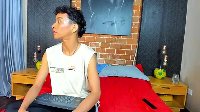 Snapshot of AntonAndSofii chatting on January 17, 3:34 am AntonAndSofii online show from January 17, 3:34 am