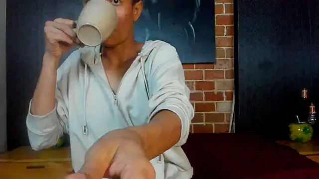 Snapshot of AntonAndSofii chatting on January 21, 5:16 am AntonAndSofii online show from January 21, 5:16 am