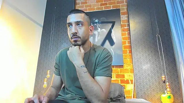 Snapshot of AntonAndSofii chatting on January 23, 3:16 am AntonAndSofii online show from January 23, 3:16 am