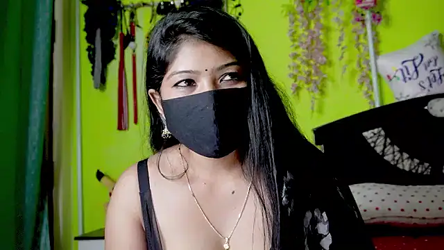 Snapshot of sexyhoney27 chatting on July 11, 10:29 am sexyhoney27 online show from July 11, 10:29 am
