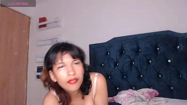 Snapshot of mari_heart chatting on March 21, 3:55 am mari heart online show from March 21, 3:55 am